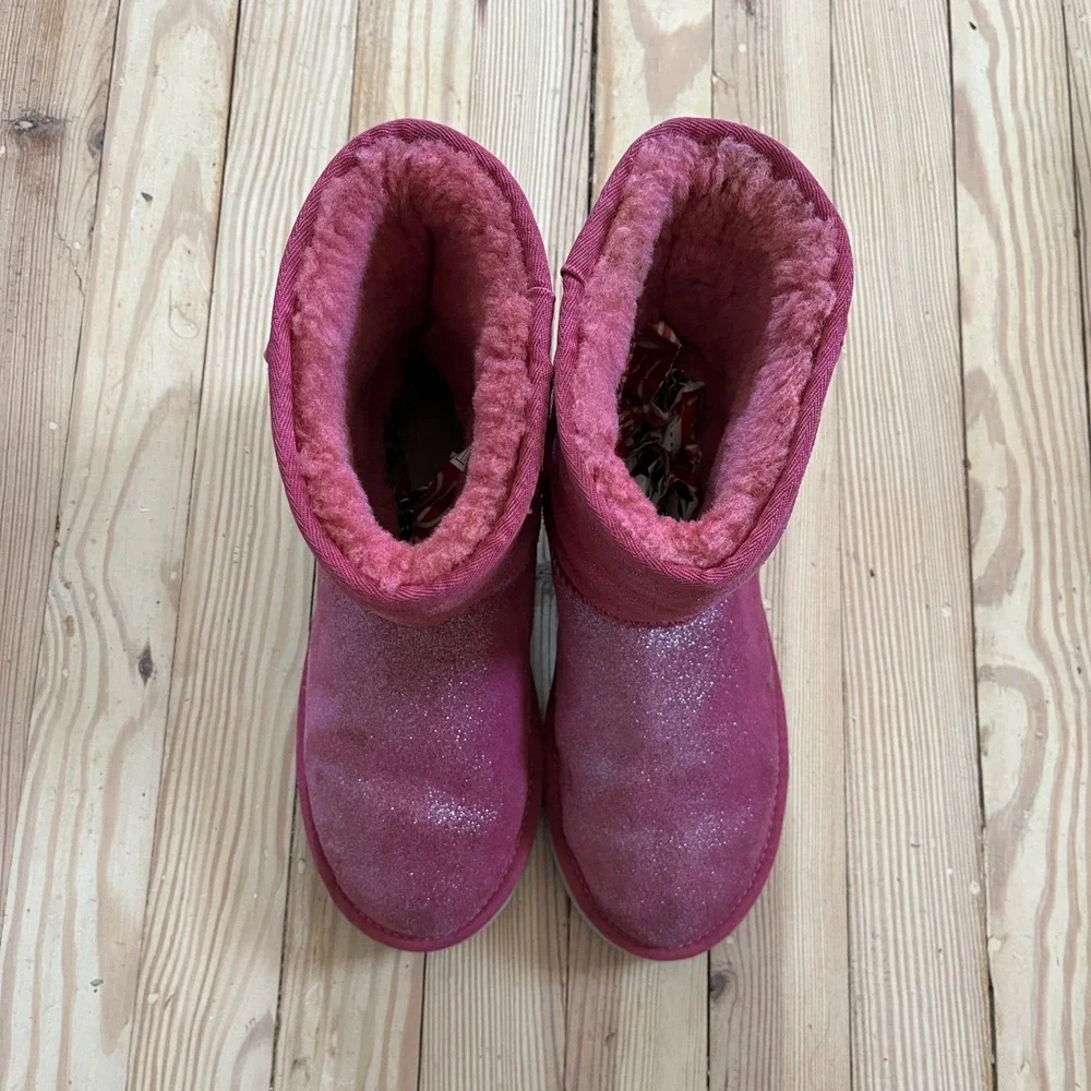 UGG Australia Classic Short Glitter Fuchsia Pink Suede Boots Kids Size 6 1002455